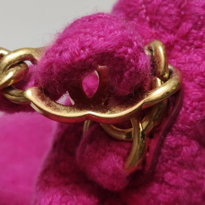 Chanel CC Links Hobo Bag Pink Quilted Tweed Gold Hardware
