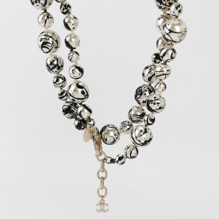 Chanel Pearl CC Graffiti Long Necklace Black Gold