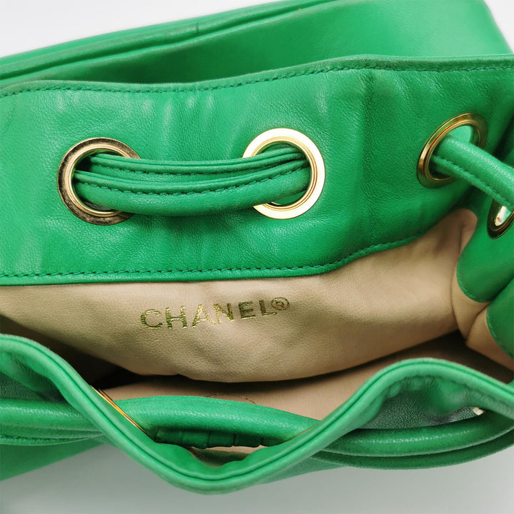 Chanel Vintage Green Lambskin Leather Bucket Bag CC Logo