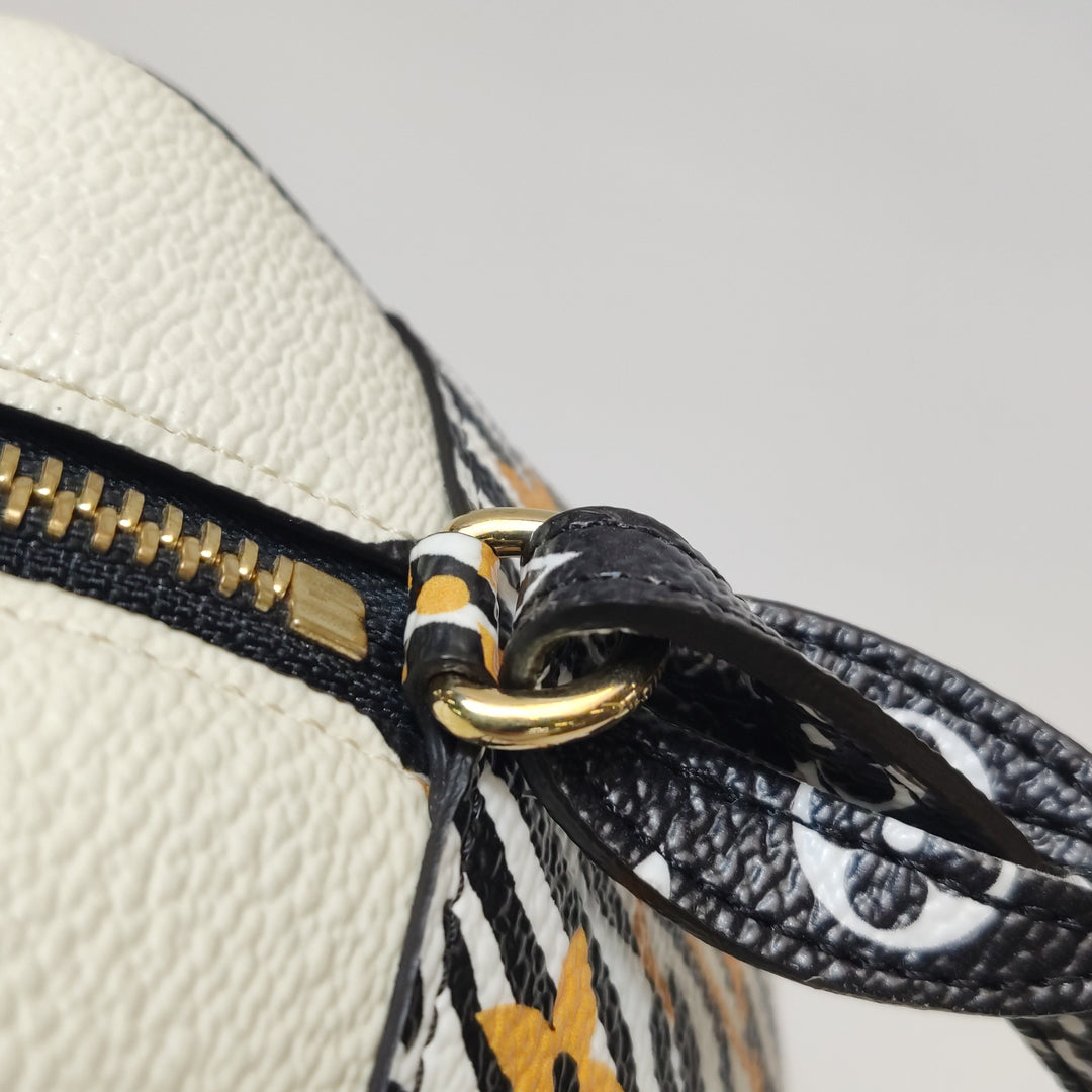 Louis Vuitton Monogram Giant Jungle Beach Pouch Gold Hardware