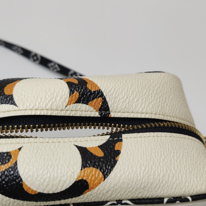 Louis Vuitton Monogram Giant Jungle Beach Pouch Gold Hardware