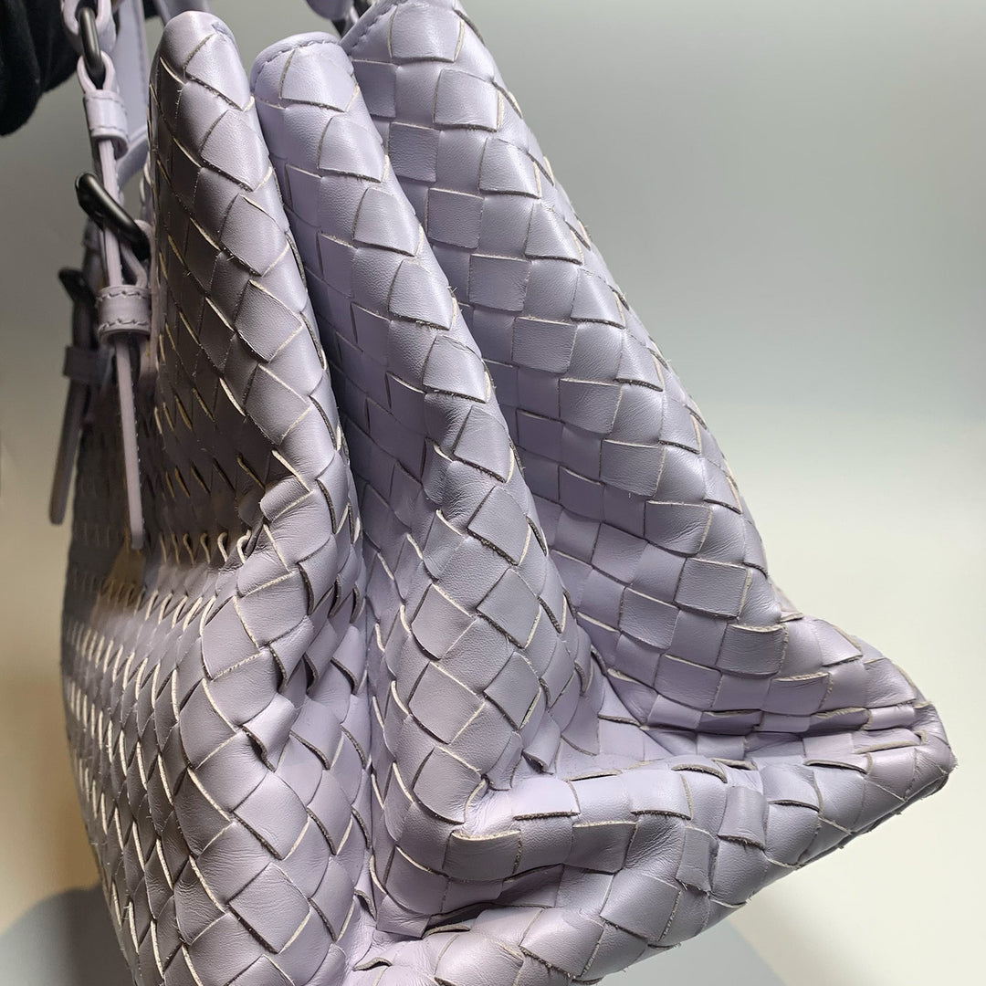 Bottega Veneta Roma Tote in Purple Intrecciato Leather