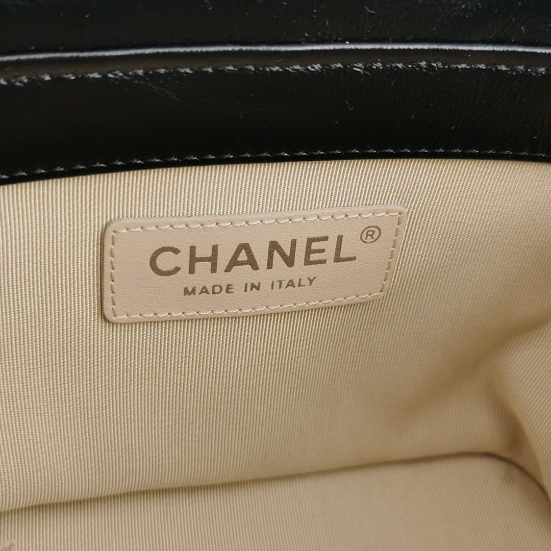 Chanel Take Away Vanity Case in Black Calfskin and Beige Raffia Rattan