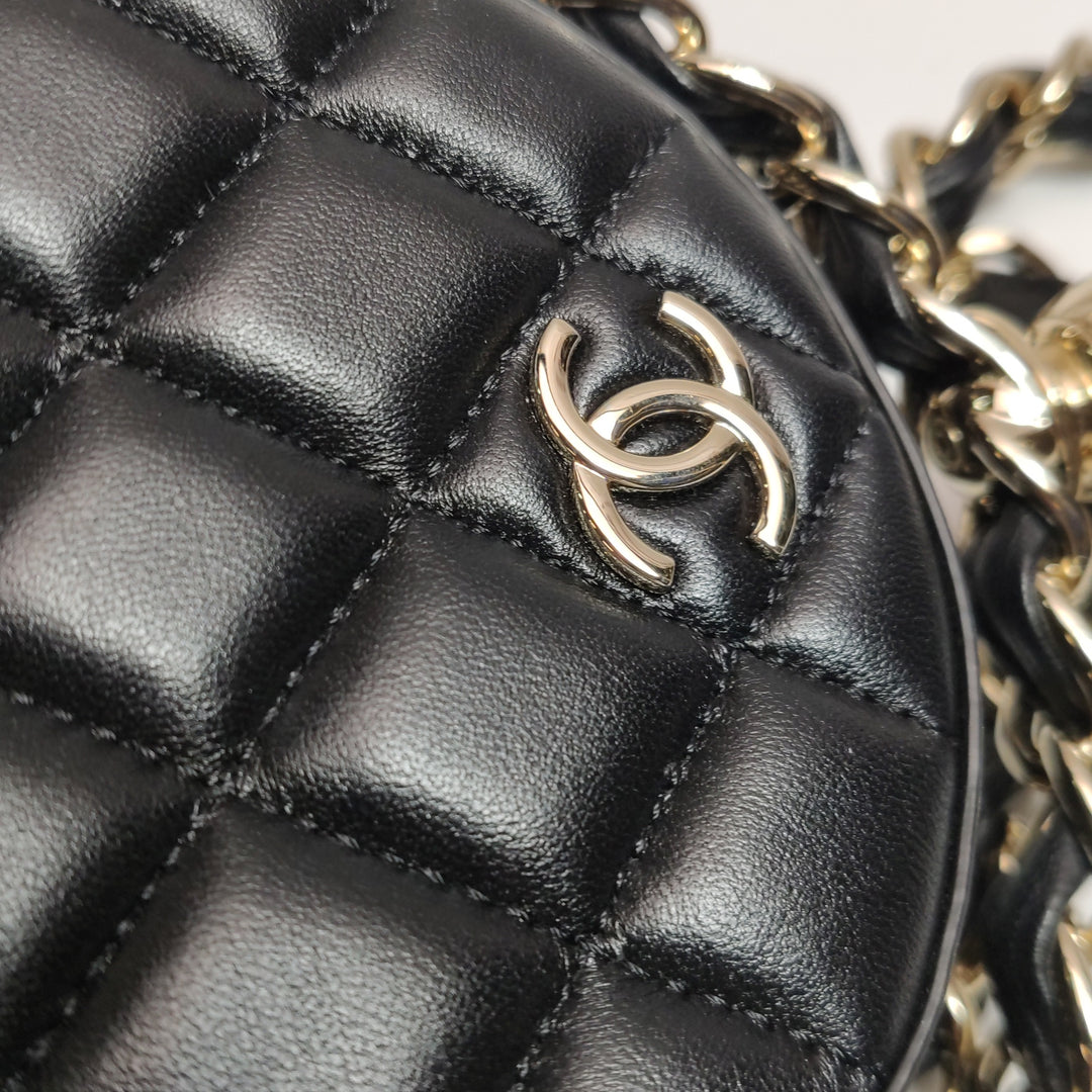Chanel Quilted Chain Round Mini Clutch Lambskin Black Gold Hardware