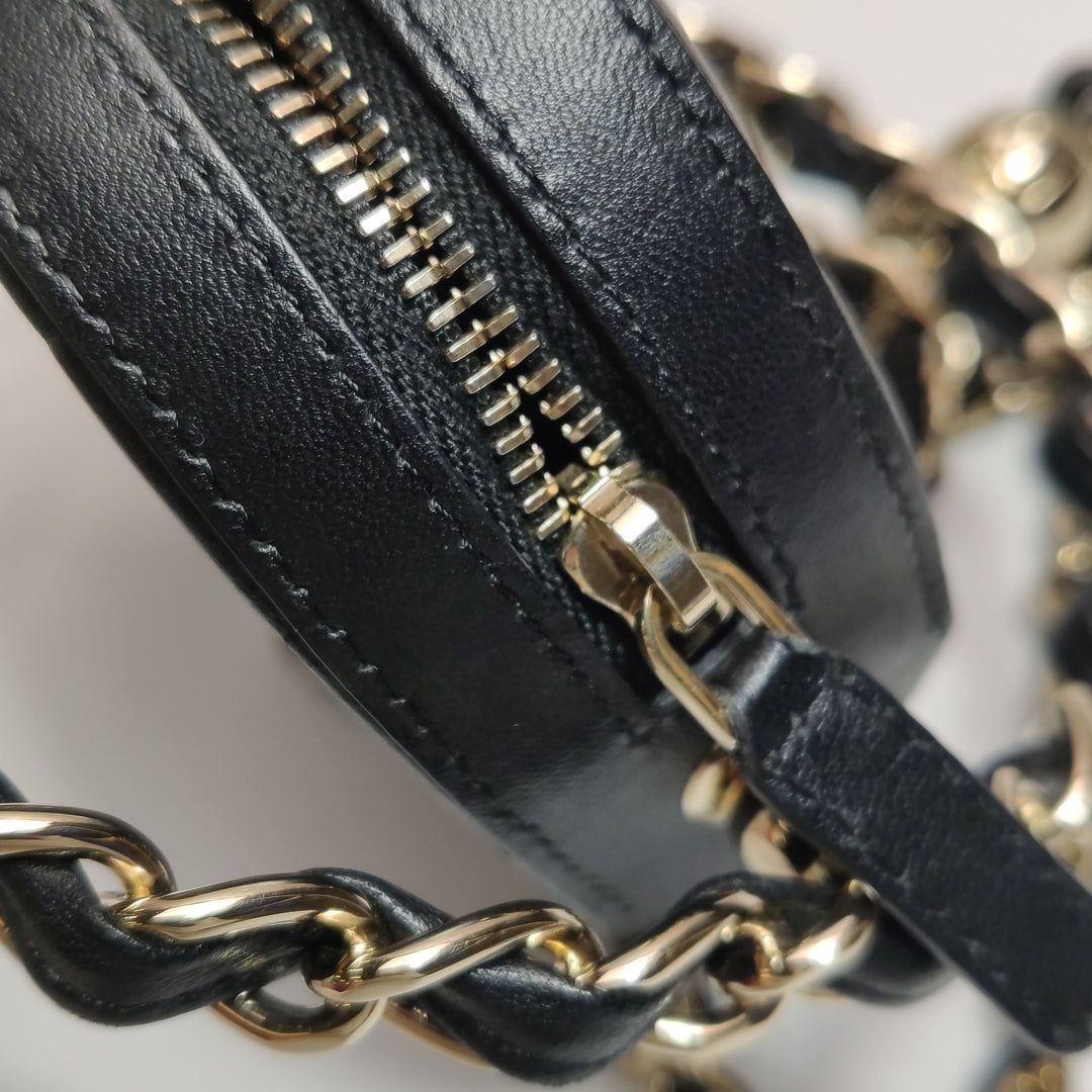 Chanel Quilted Chain Round Mini Clutch Lambskin Black Gold Hardware