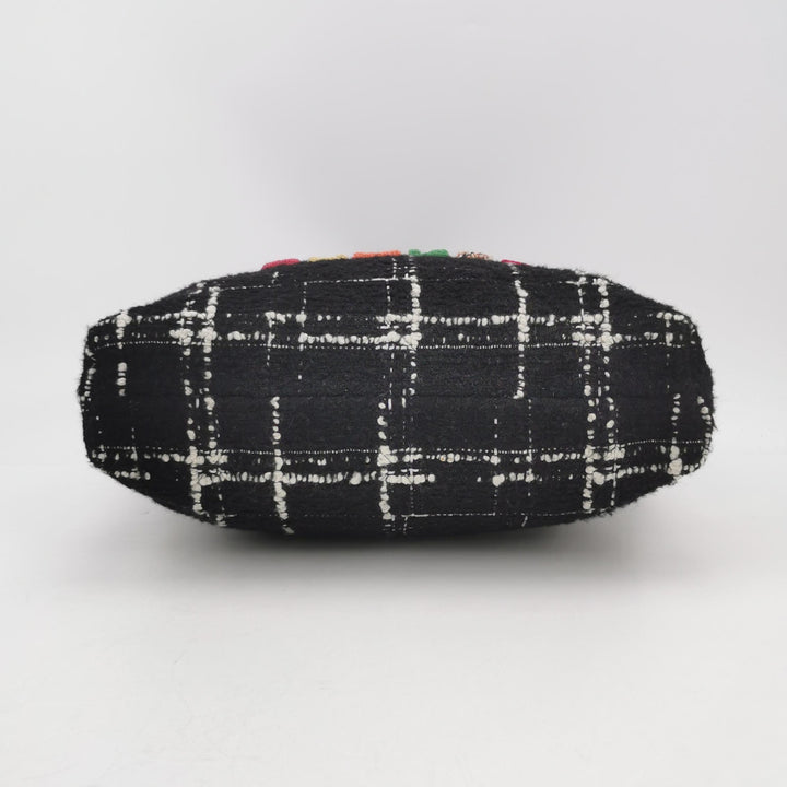 Chanel 22 Tweed Hobo Bag