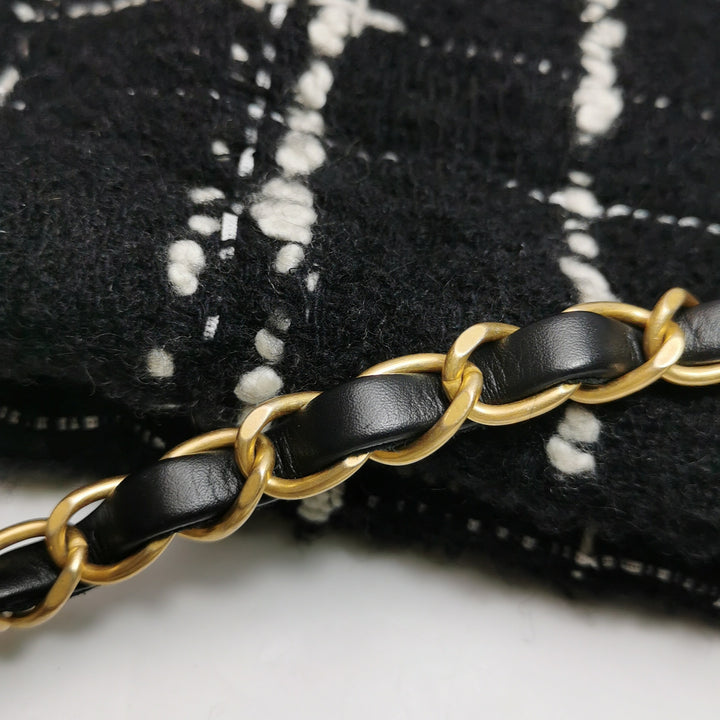 Chanel 22 Tweed Hobo Bag