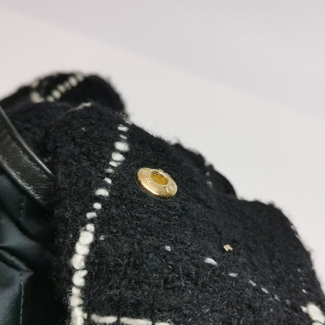 Chanel 22 Tweed Hobo Bag