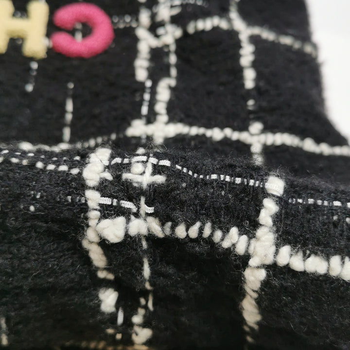 Chanel 22 Tweed Hobo Bag