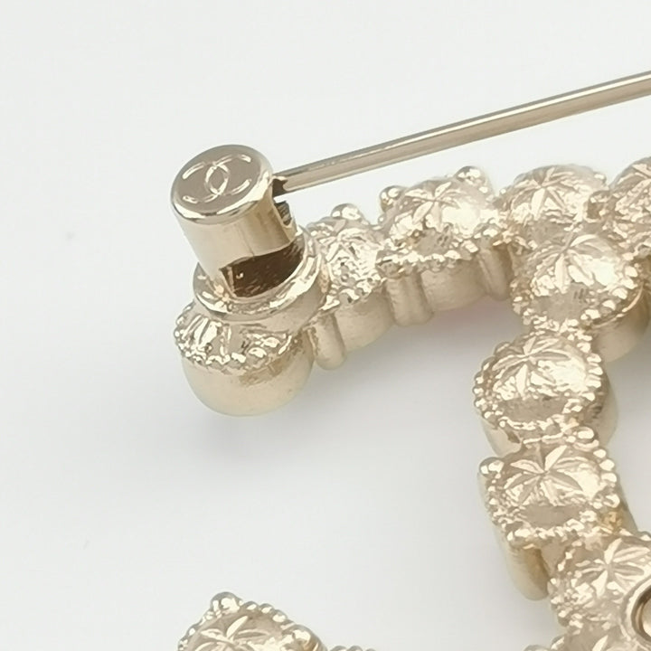 Chanel A23C Pink Crystal Pearl CC Logo Pin Brooch