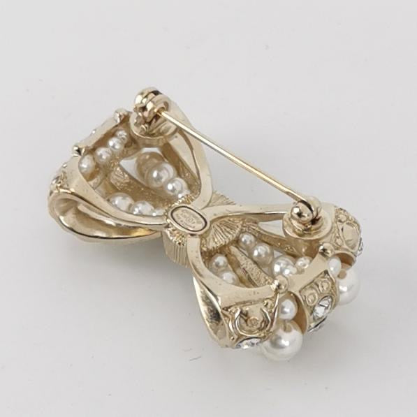 Chanel Bow White Pearls Crystals Brooch