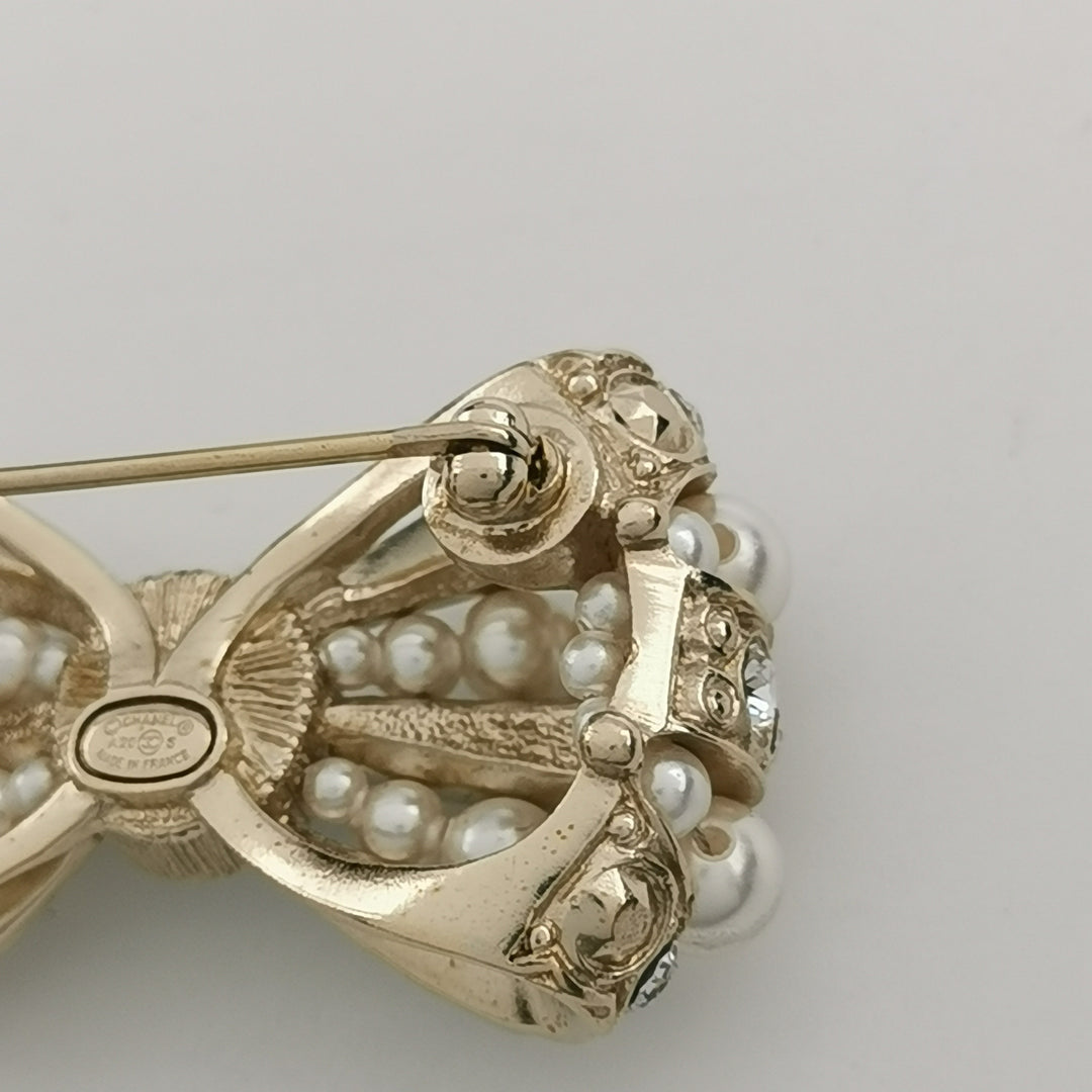 Chanel Bow White Pearls Crystals Brooch