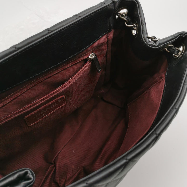 Chanel Istanbul Accordion Flap Bag In Black Leather
