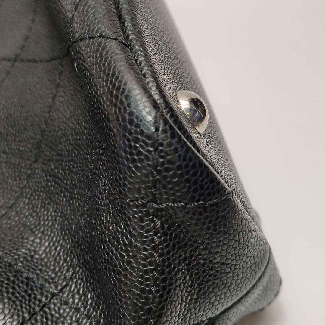 Chanel On The Road Caviar Leather Tote Bag In Black