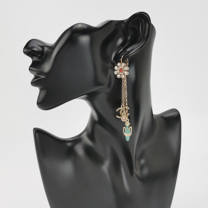 Chanel flower CC Logo Dangle Earrings