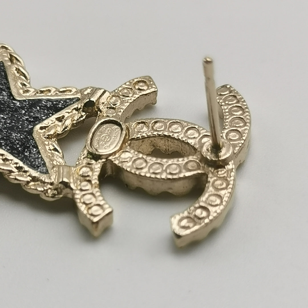 Chanel Star Heart CC Logo Studs Earrings Gold