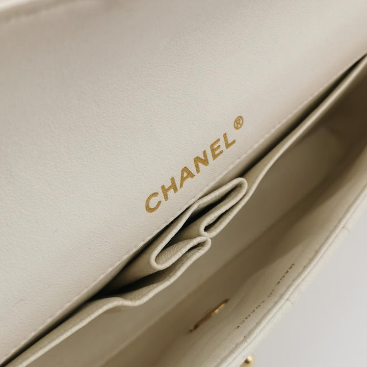 Chanel Chocolate Bar East-West Flap Bag Lambskin Off-White Gold Hardware