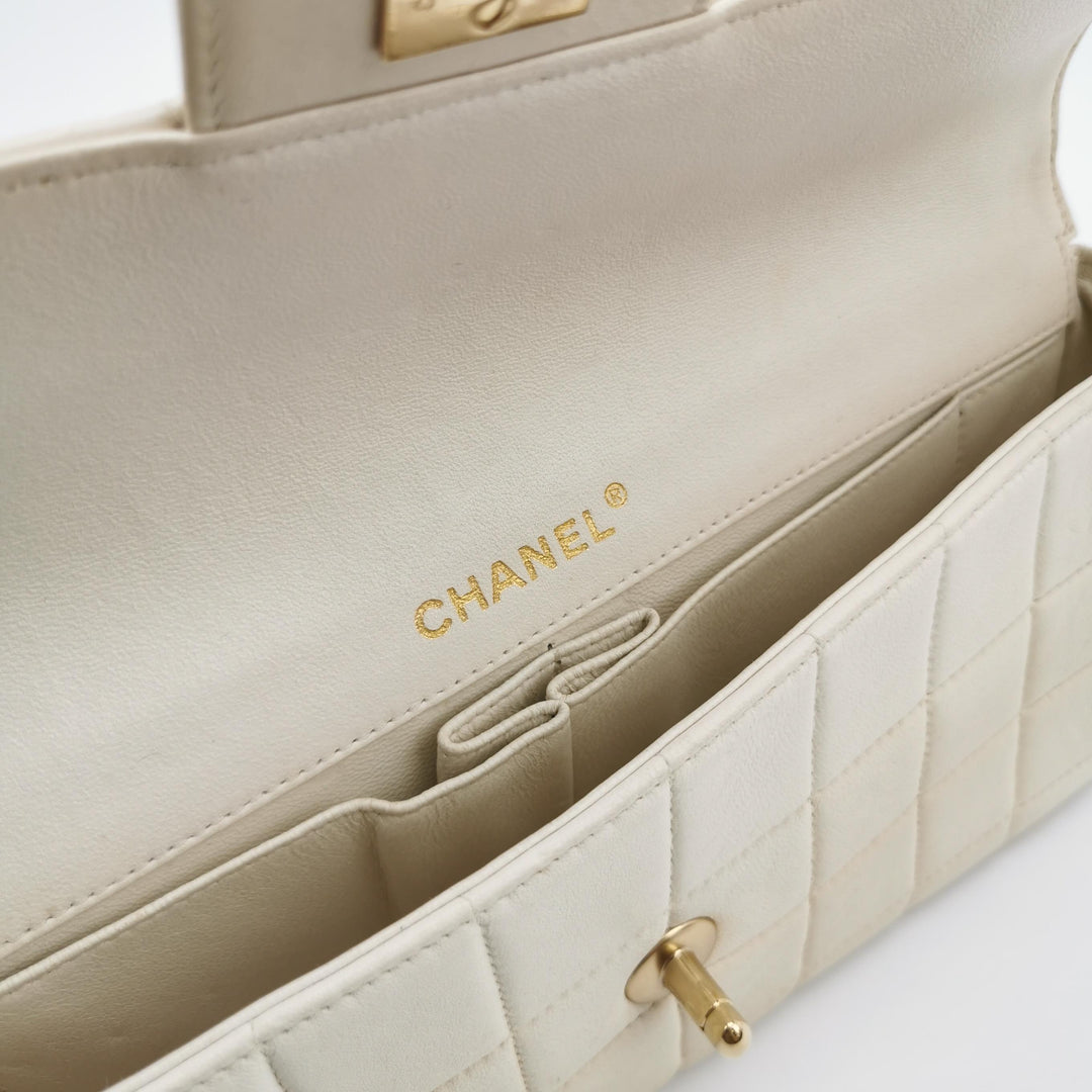 Chanel Chocolate Bar East-West Flap Bag Lambskin Off-White Gold Hardware