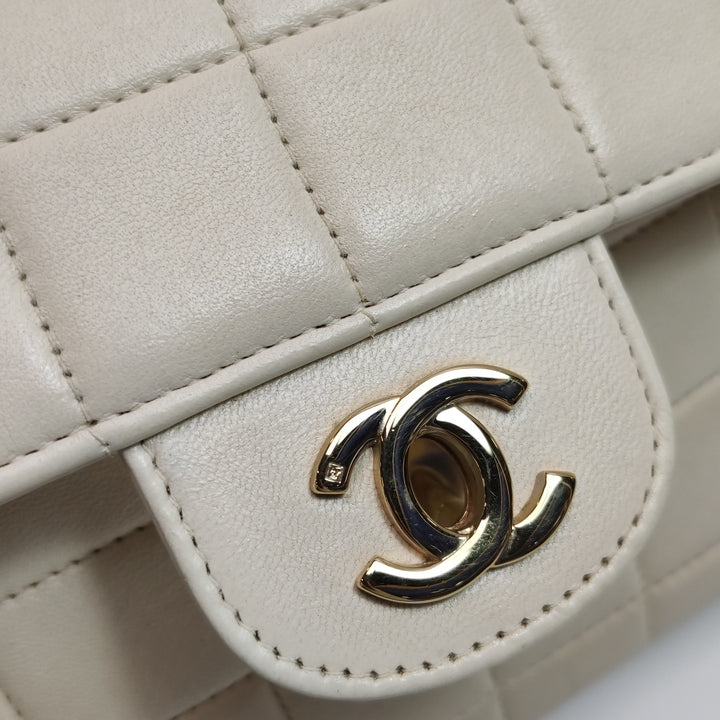 Chanel Chocolate Bar East-West Flap Bag Lambskin Off-White Gold Hardware