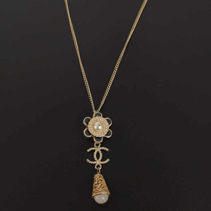 Chanel CC Logo Flower Faux Pearl Necklace