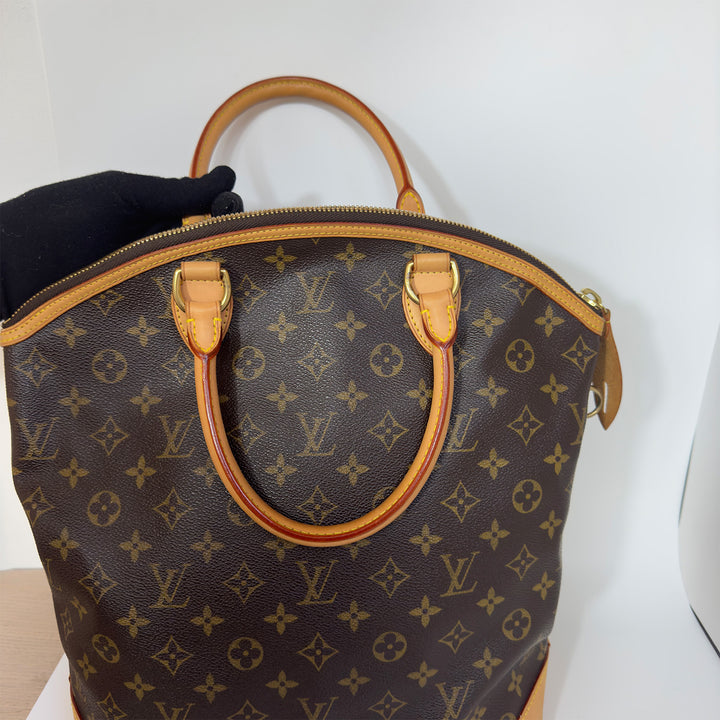 Louis Vuitton Vintage Lockit Vertical Handbag in Monogram Canvas