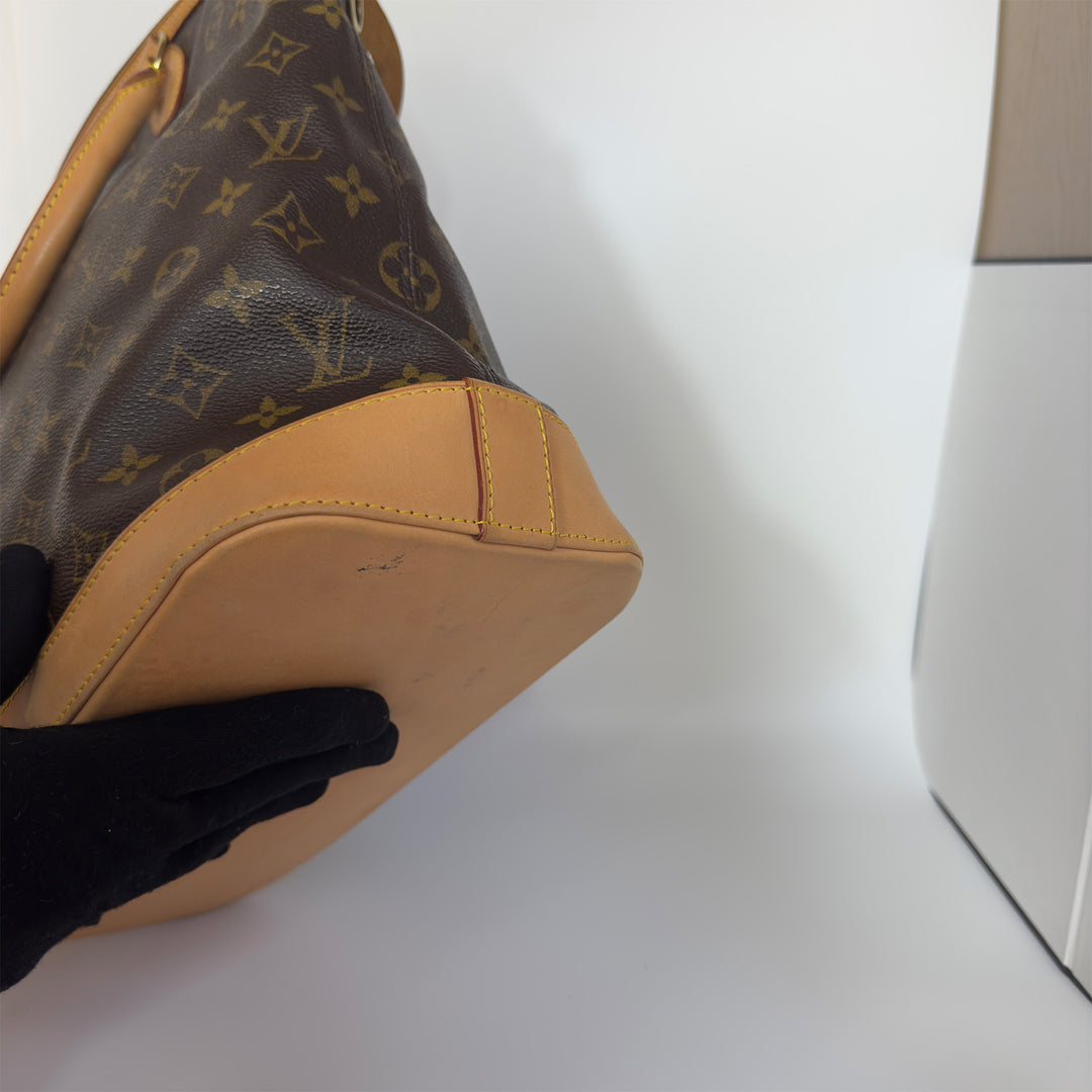 Louis Vuitton Vintage Lockit Vertical Handbag in Monogram Canvas