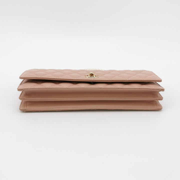 Chanel Fantasy Pearls Evening Flap bag in Pink