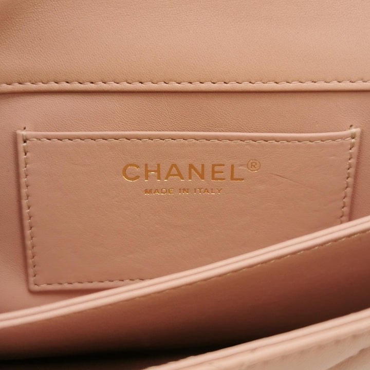 Chanel Fantasy Pearls Evening Flap bag in Pink