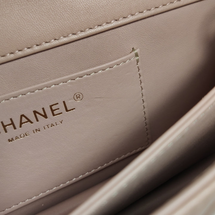 Chanel Fantasy Pearls Evening Flap bag in Pink
