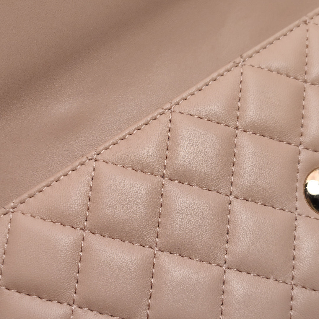 Chanel Fantasy Pearls Evening Flap bag in Pink
