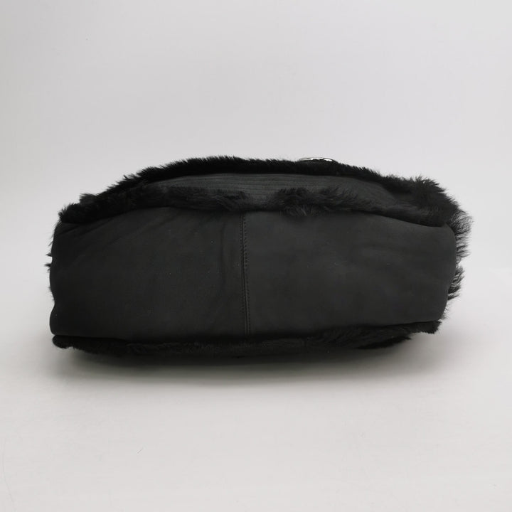 Chanel CC Logo Tote Black Shearling