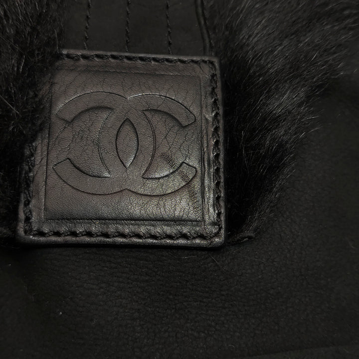Chanel CC Logo Tote Black Shearling