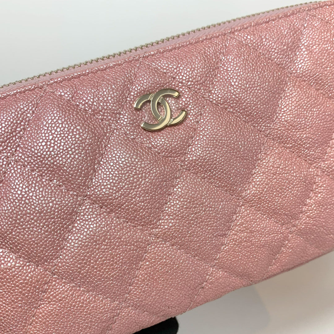 Chanel Small Clutch With Chain in Pink Iridescent Caviar with Gold Hardware