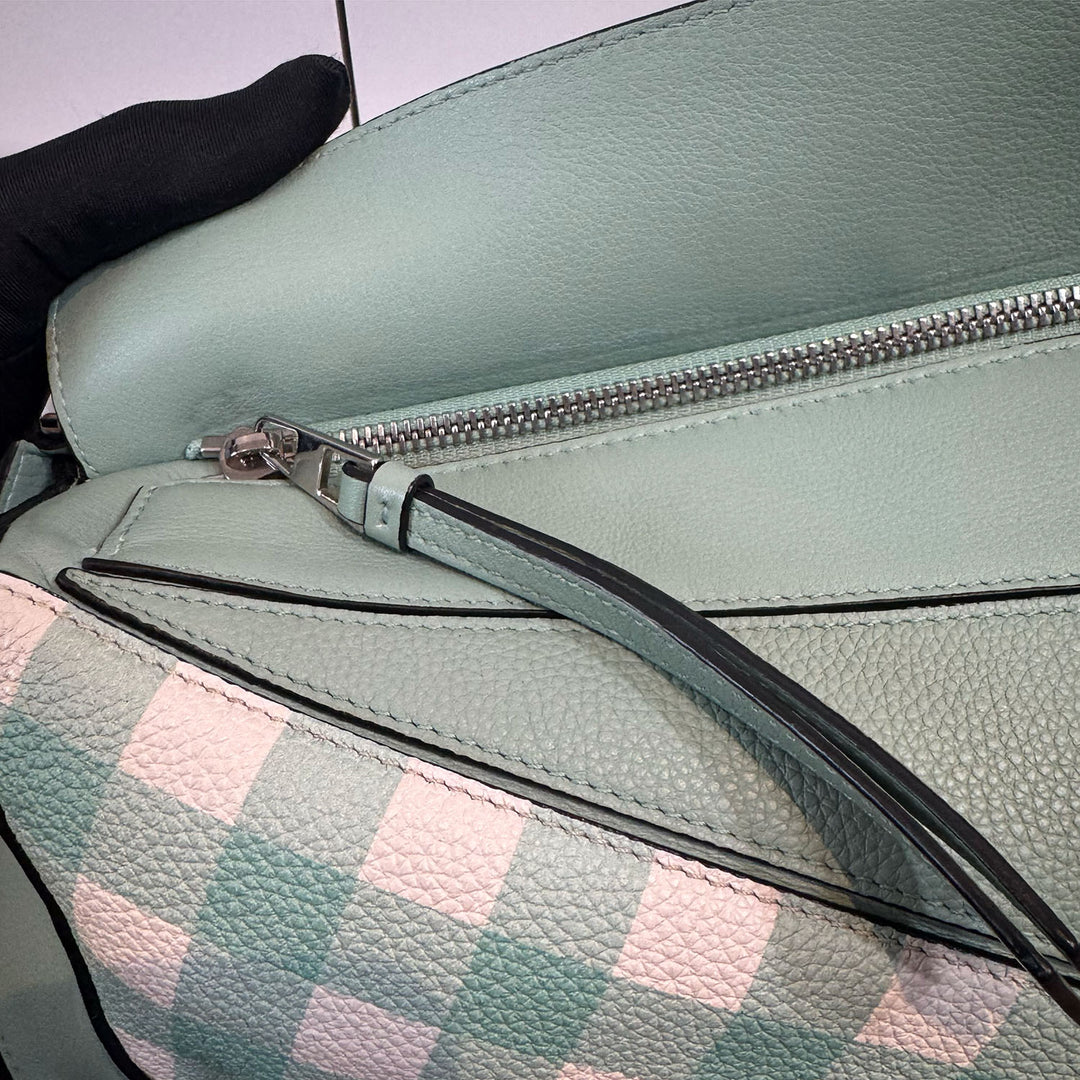 Loewe Medium Gingham Puzzle Bag In Green