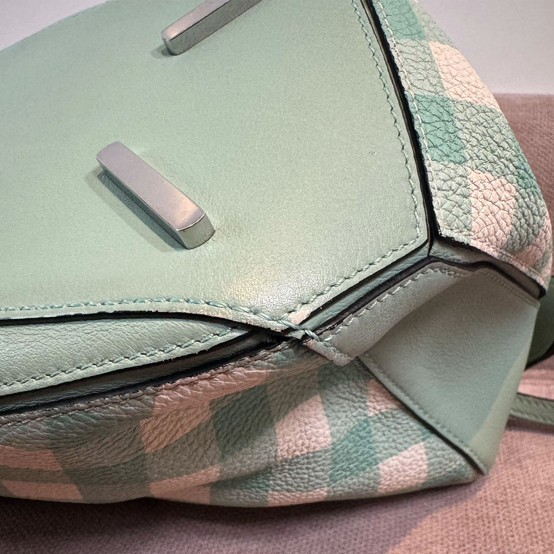 Loewe Medium Gingham Puzzle Bag In Green