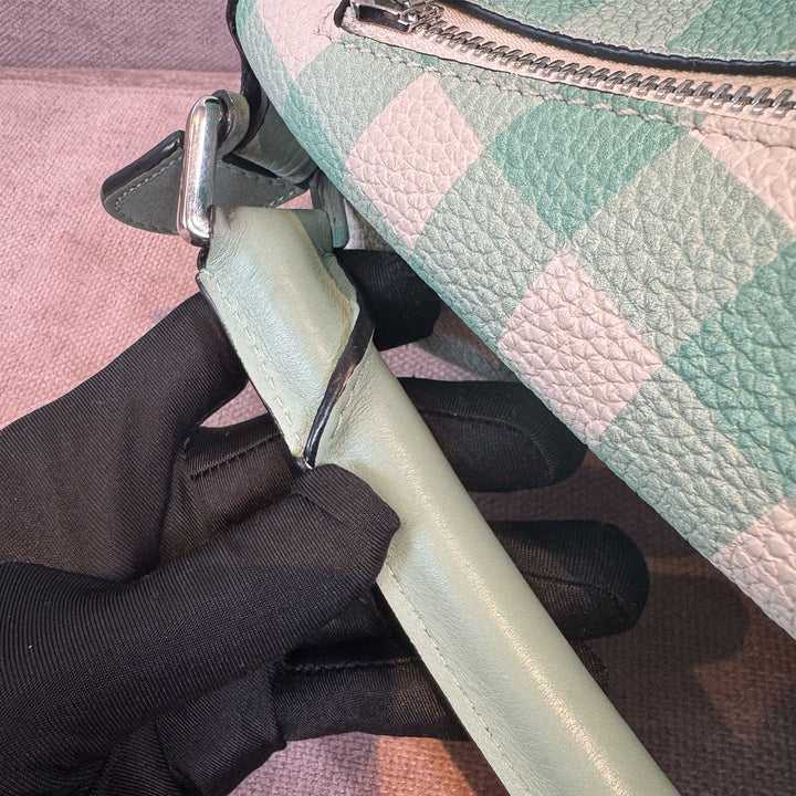 Loewe Medium Gingham Puzzle Bag In Green