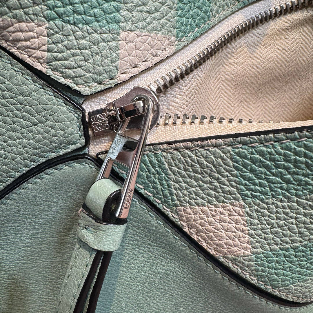 Loewe Medium Gingham Puzzle Bag In Green