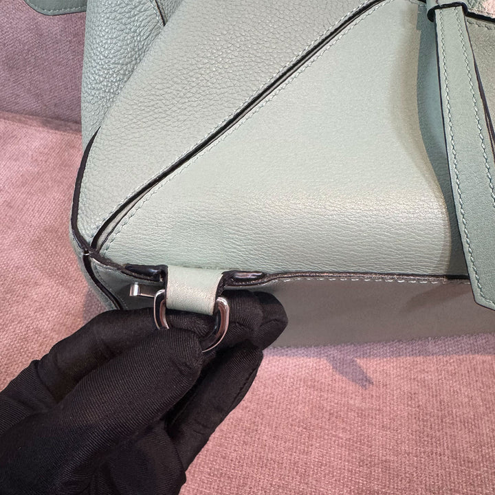 Loewe Medium Gingham Puzzle Bag In Green