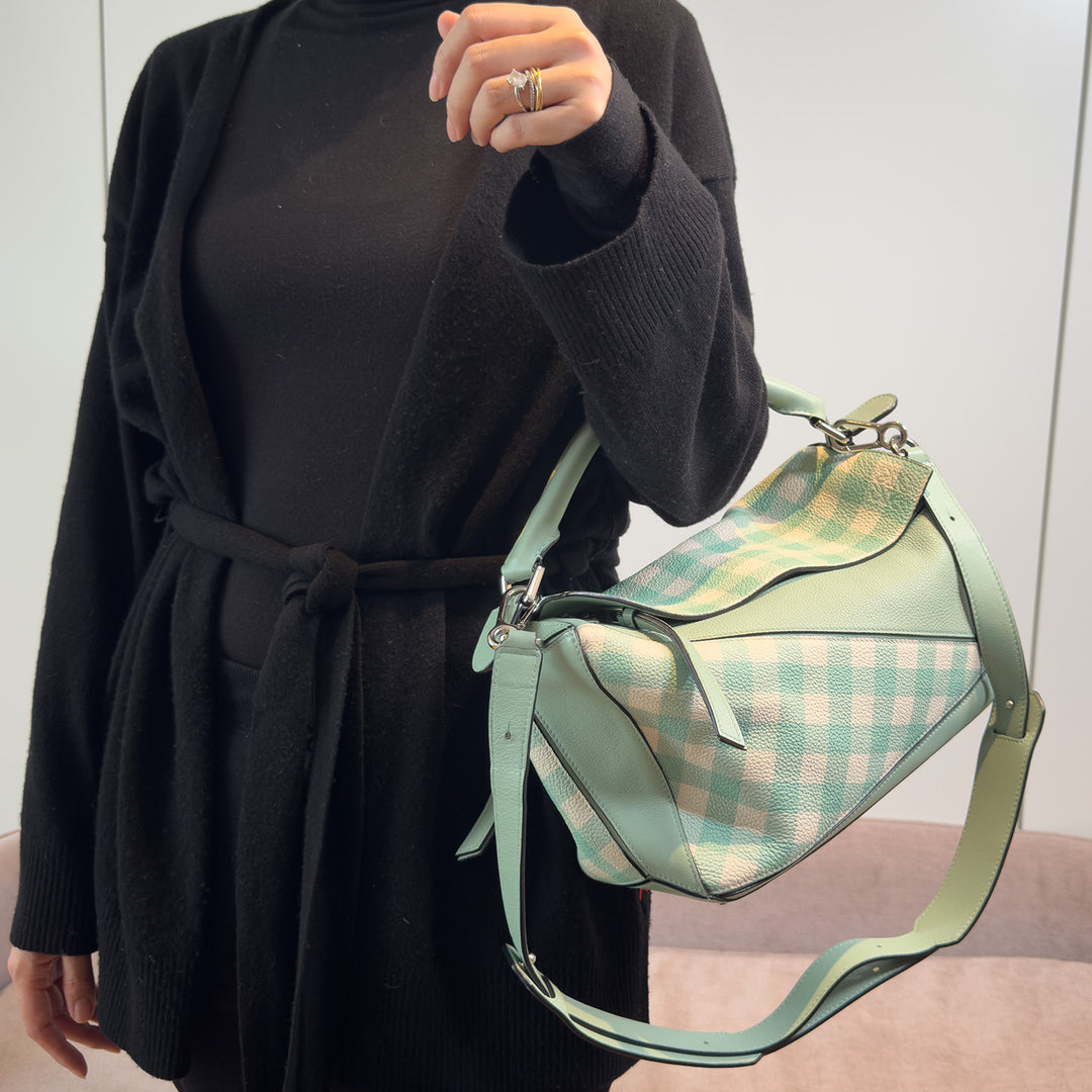 Loewe Medium Gingham Puzzle Bag In Green