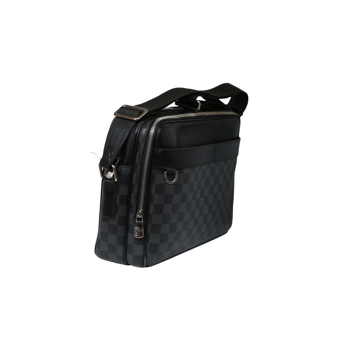 Louis Vuitton Damier Graphite Canvas Trocadero MM Bag