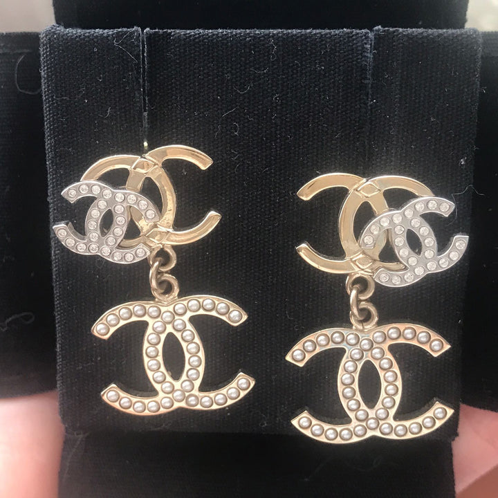 Chanel B21 Triple CC Logo Dangle Earrings Pierced