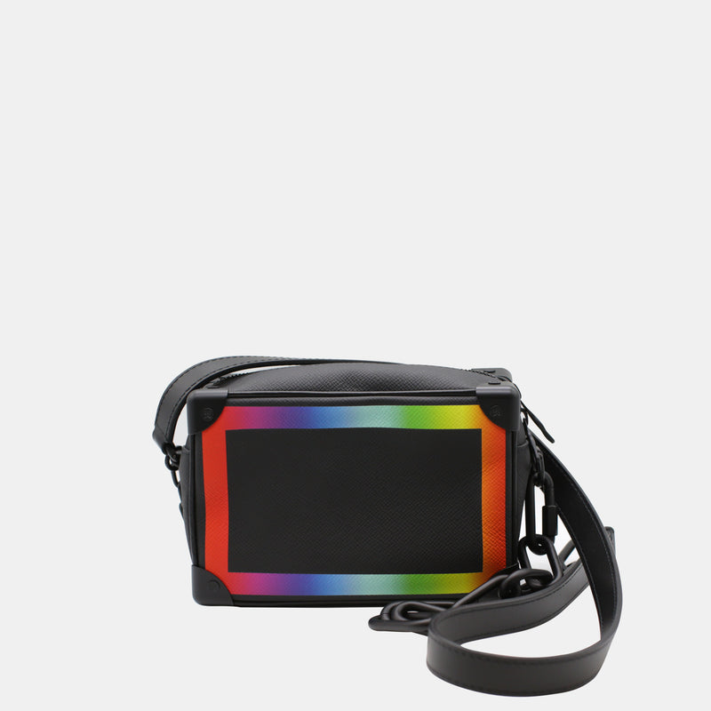 Louis Vuitton Black Taiga Rainbow Soft Trunk Leather ref.834888