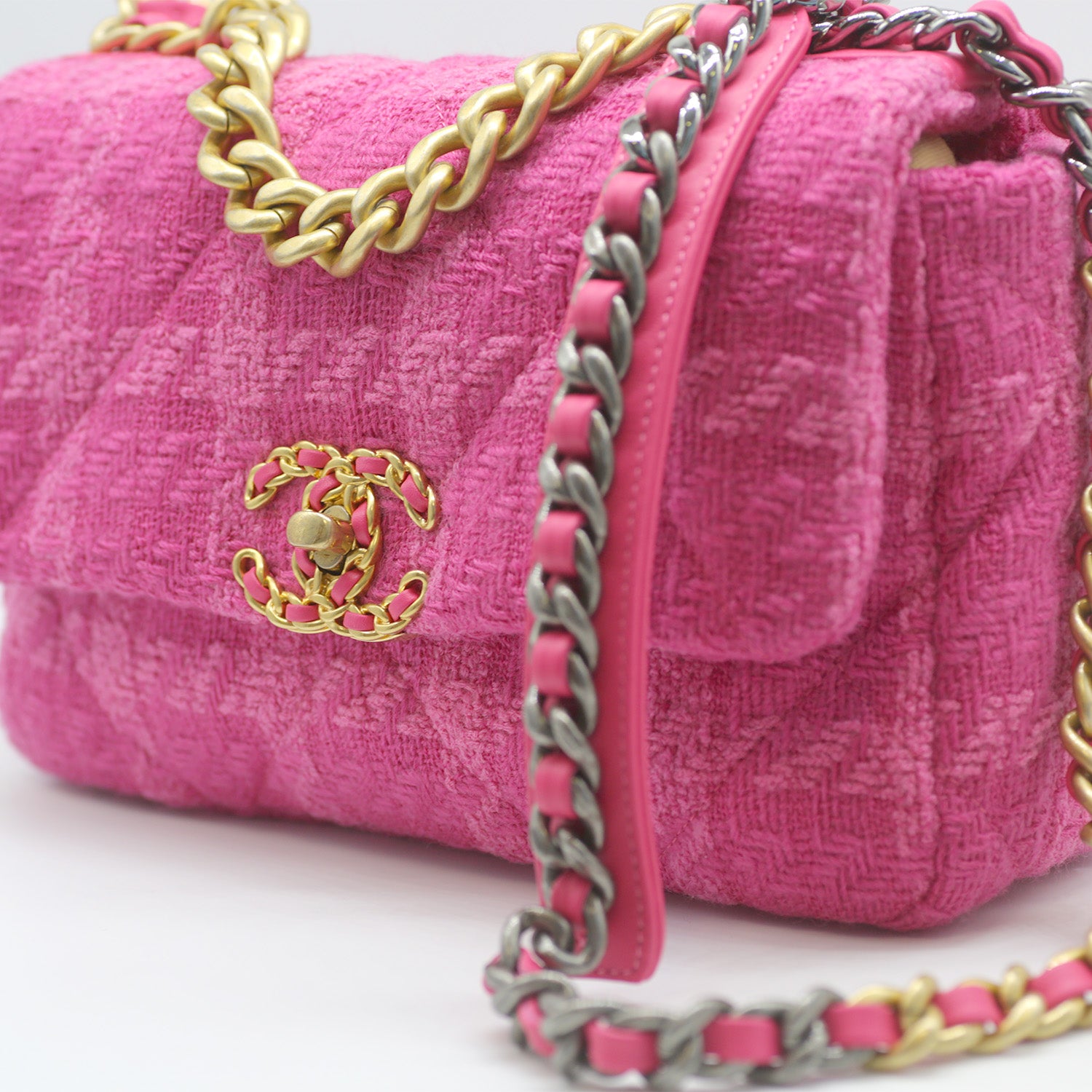 Chanel 2022 Fuchsia Pink Beige Quilted Tweed CC Chain Small Flap Bag –  Boutique Patina