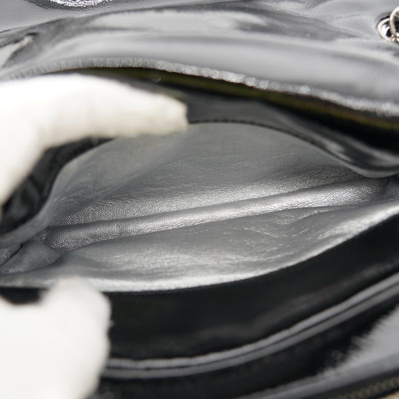 Chanel Medium Black Patent Leather Luxe Ligne Chain Flap Handbag – Trésor  Vintage