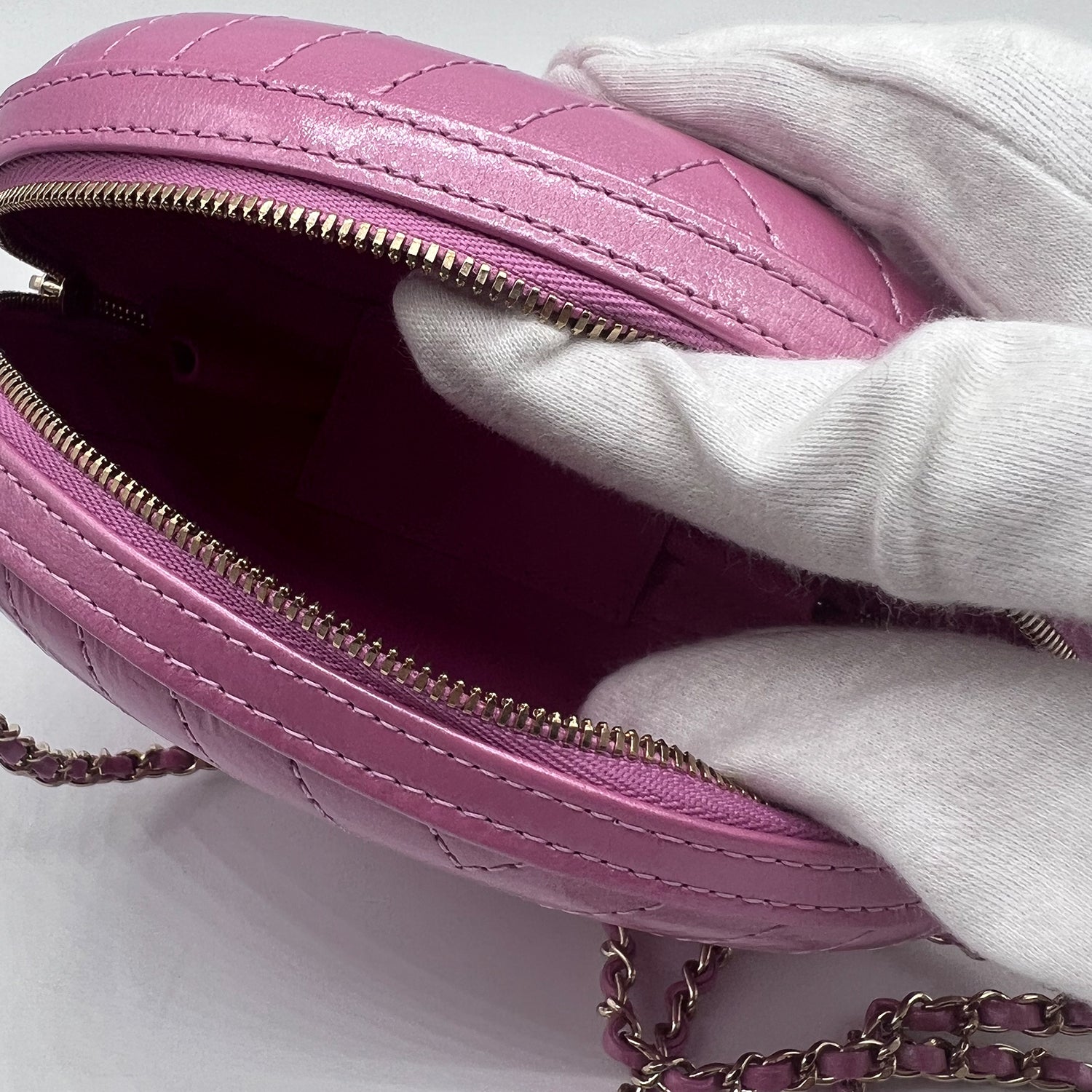 Chanel Reversed Round Flap Bag Chevron Lambskin Medium Pink