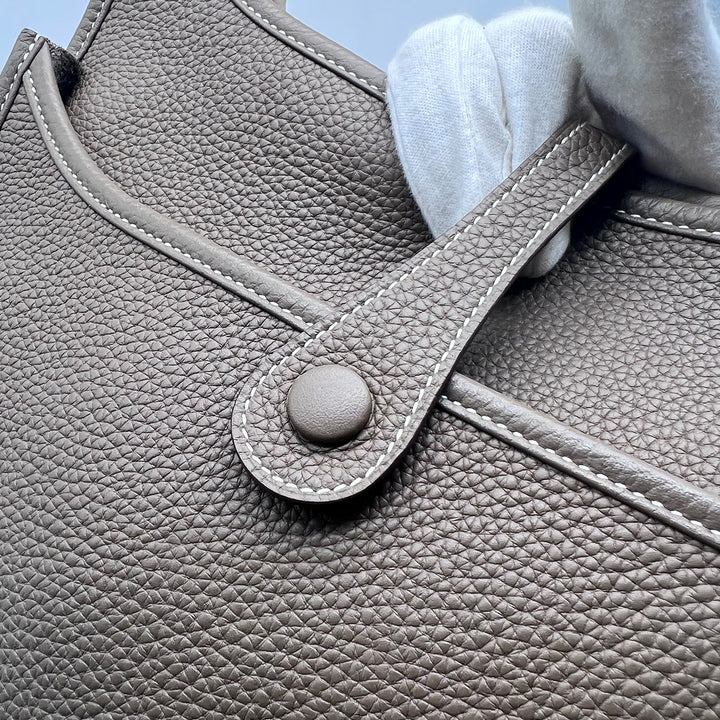 Hermès Evelyne PM Crossbody bag in Grey