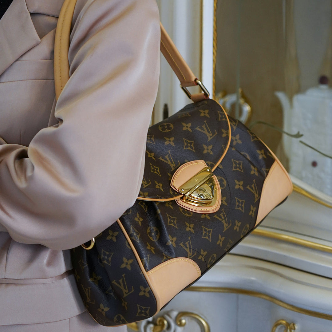 Louis Vuitton Beverly PM in Monogram Canvas