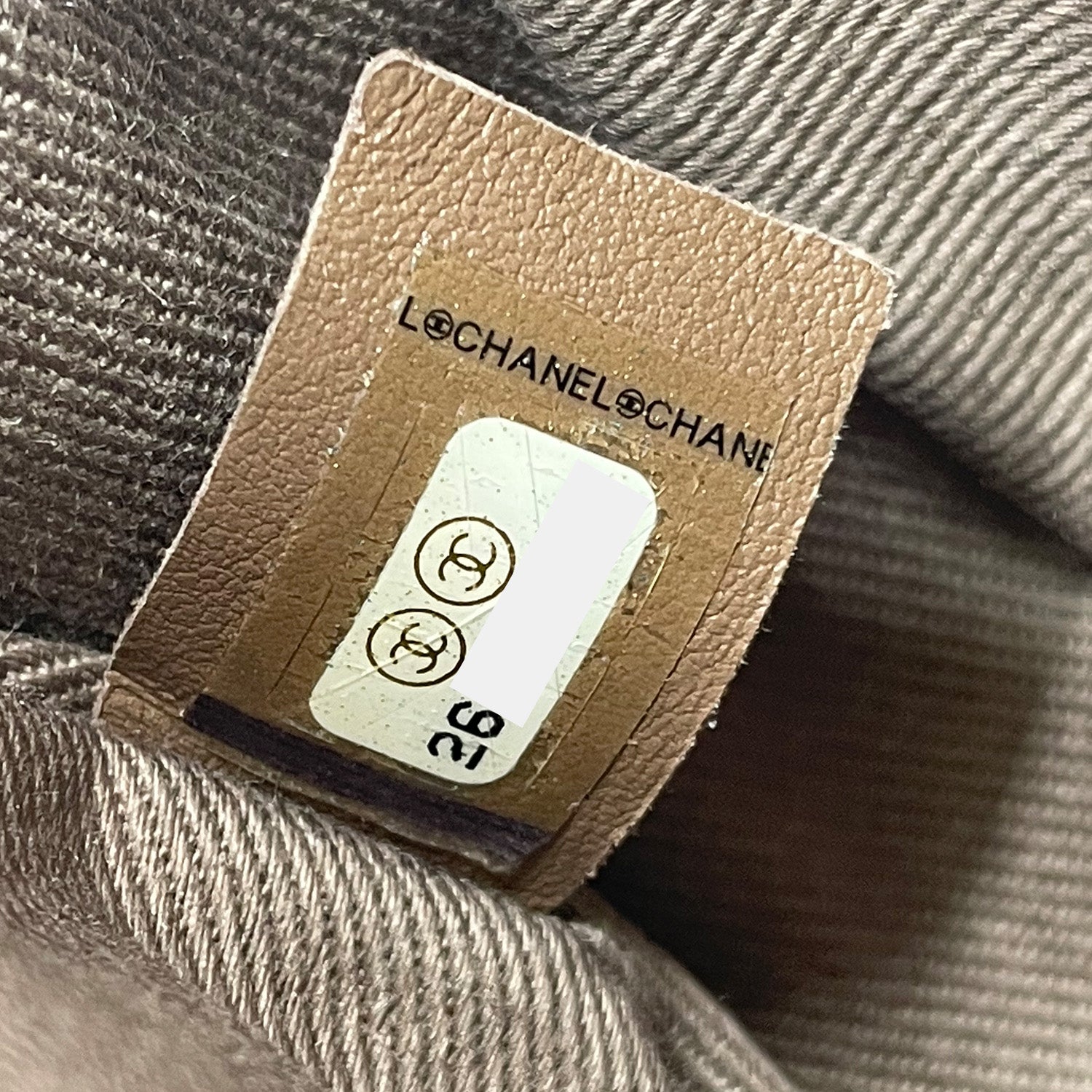 Chanel casual trip clearance medium camera case bag